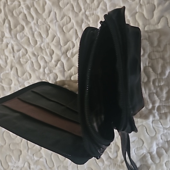 Handbag - Picture 4 of 4